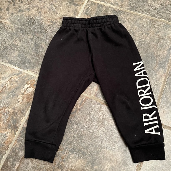 🏀 Lot of 2 Air Jordan items. Warm up jacket & sweatpants. Boys 2T,24m EUC - Picture 6 of 8